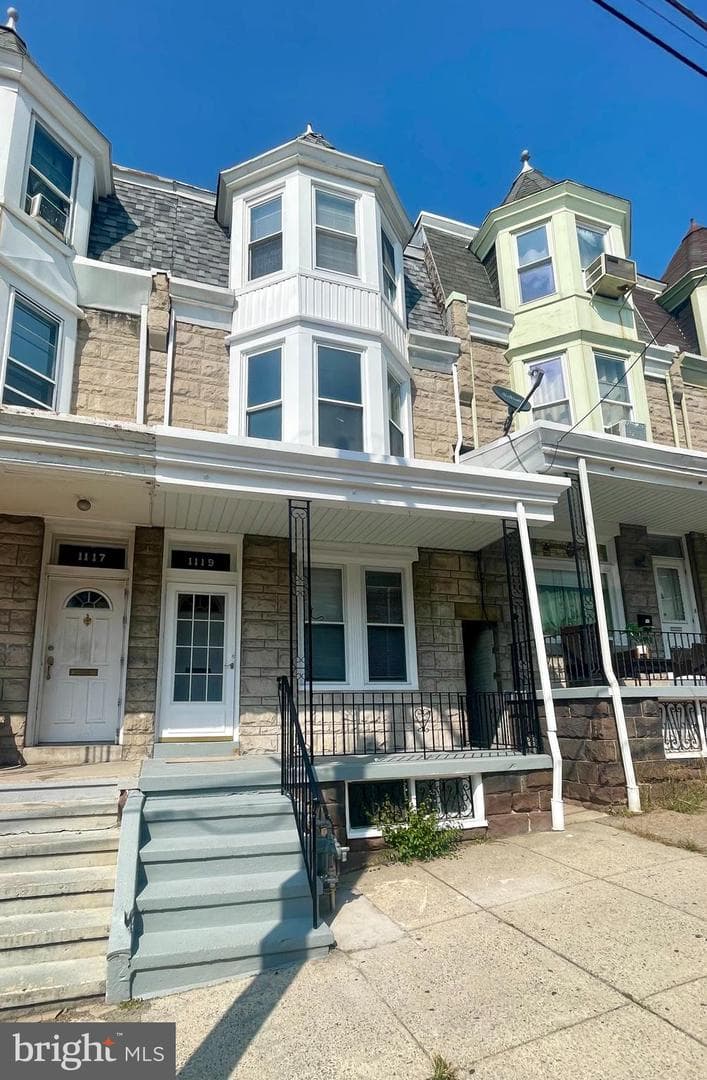 1119 Marion Street photo 1