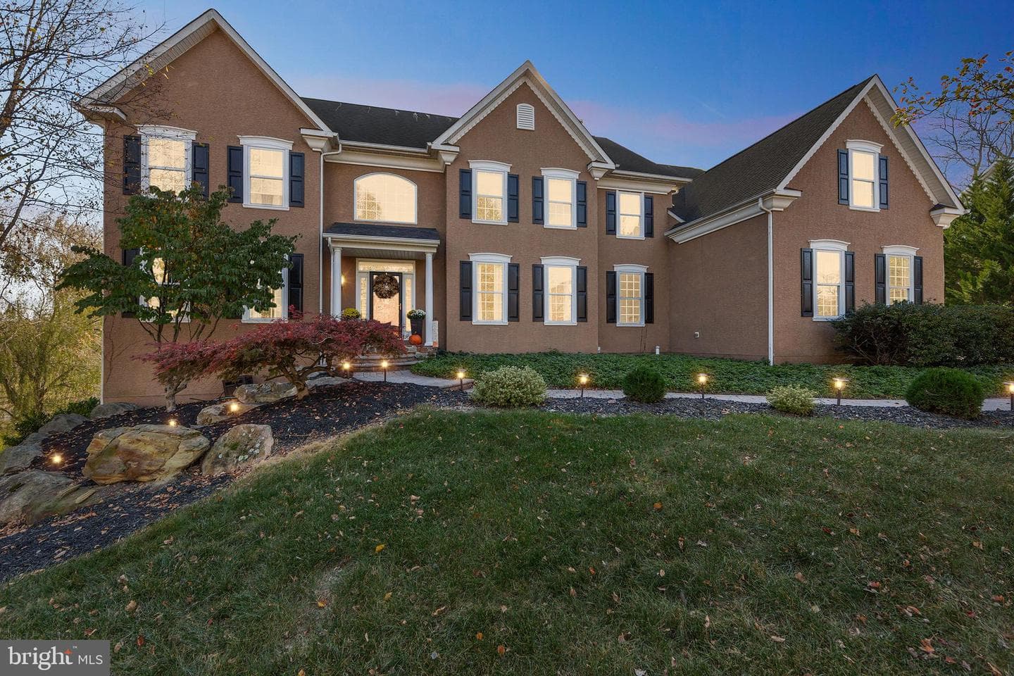 8 Leaf Creek Court photo 1
