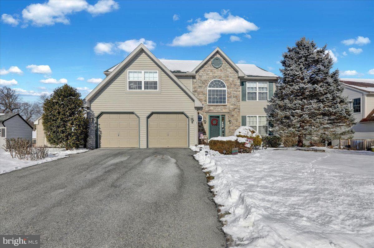 1012 Eddystone Court photo 1