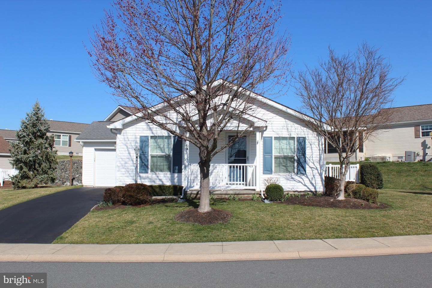94 Westin Road photo 1
