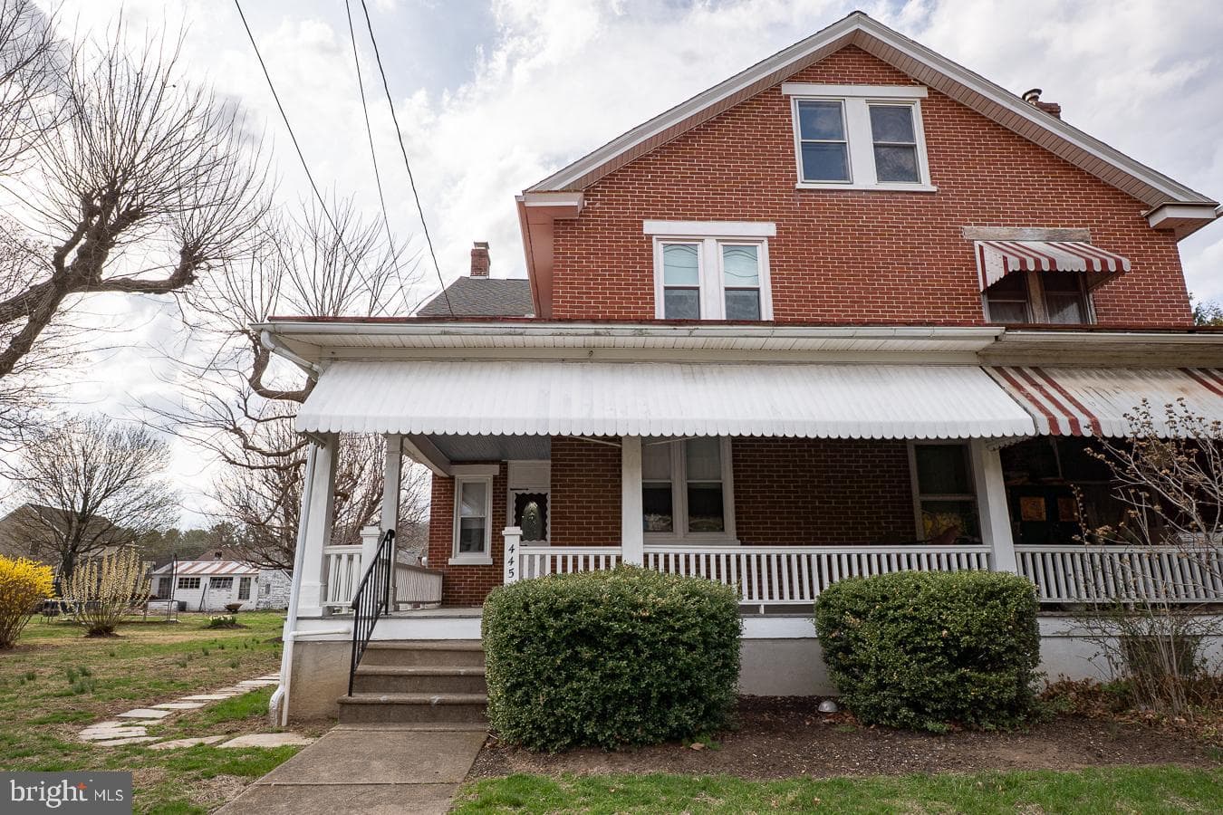 445 Main Street photo 1