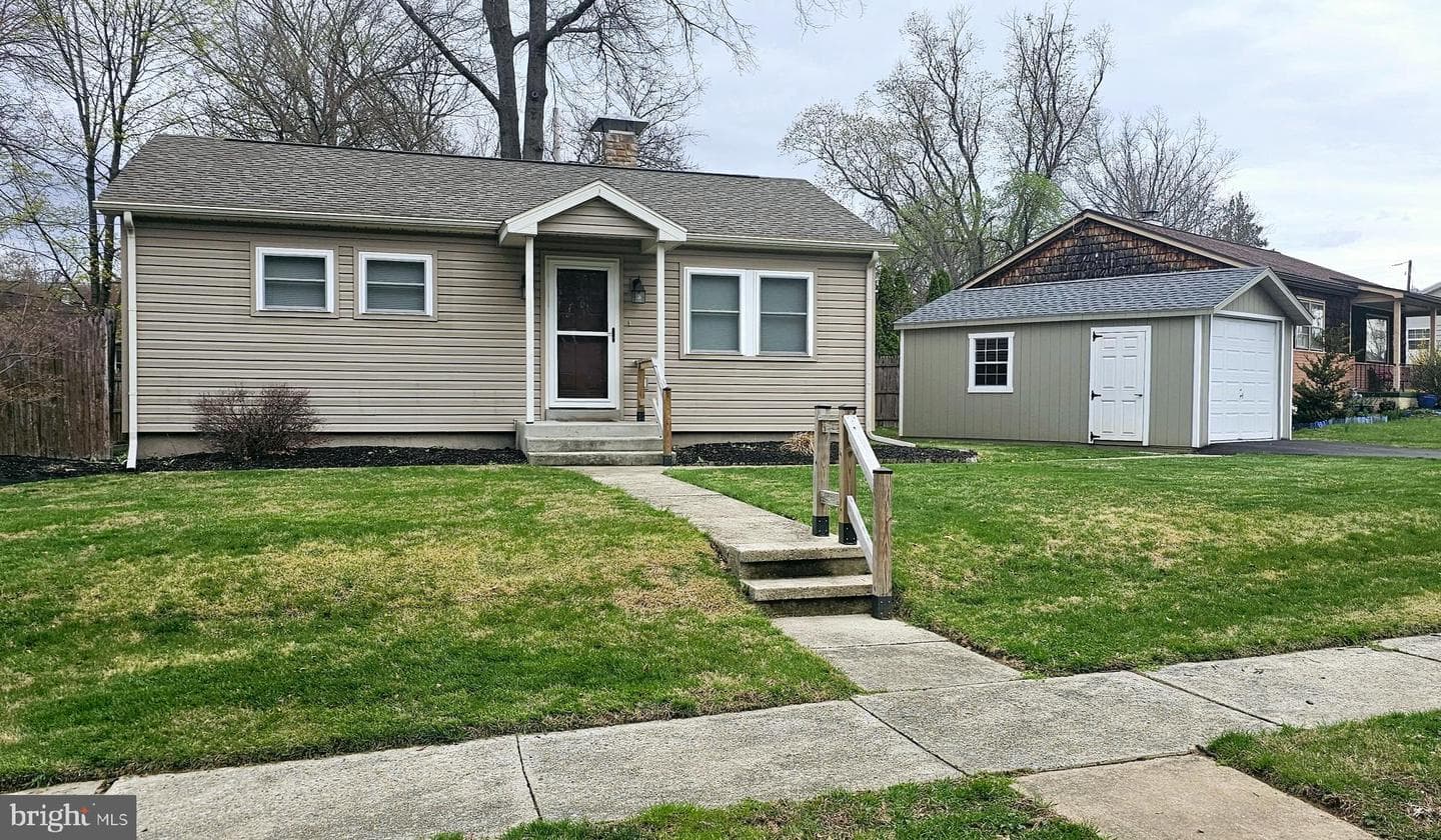 4401 Mays Avenue photo 1