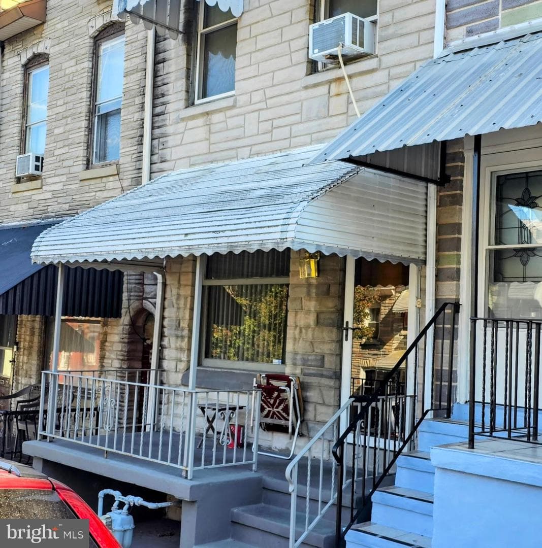 555 S 11th Street photo 1