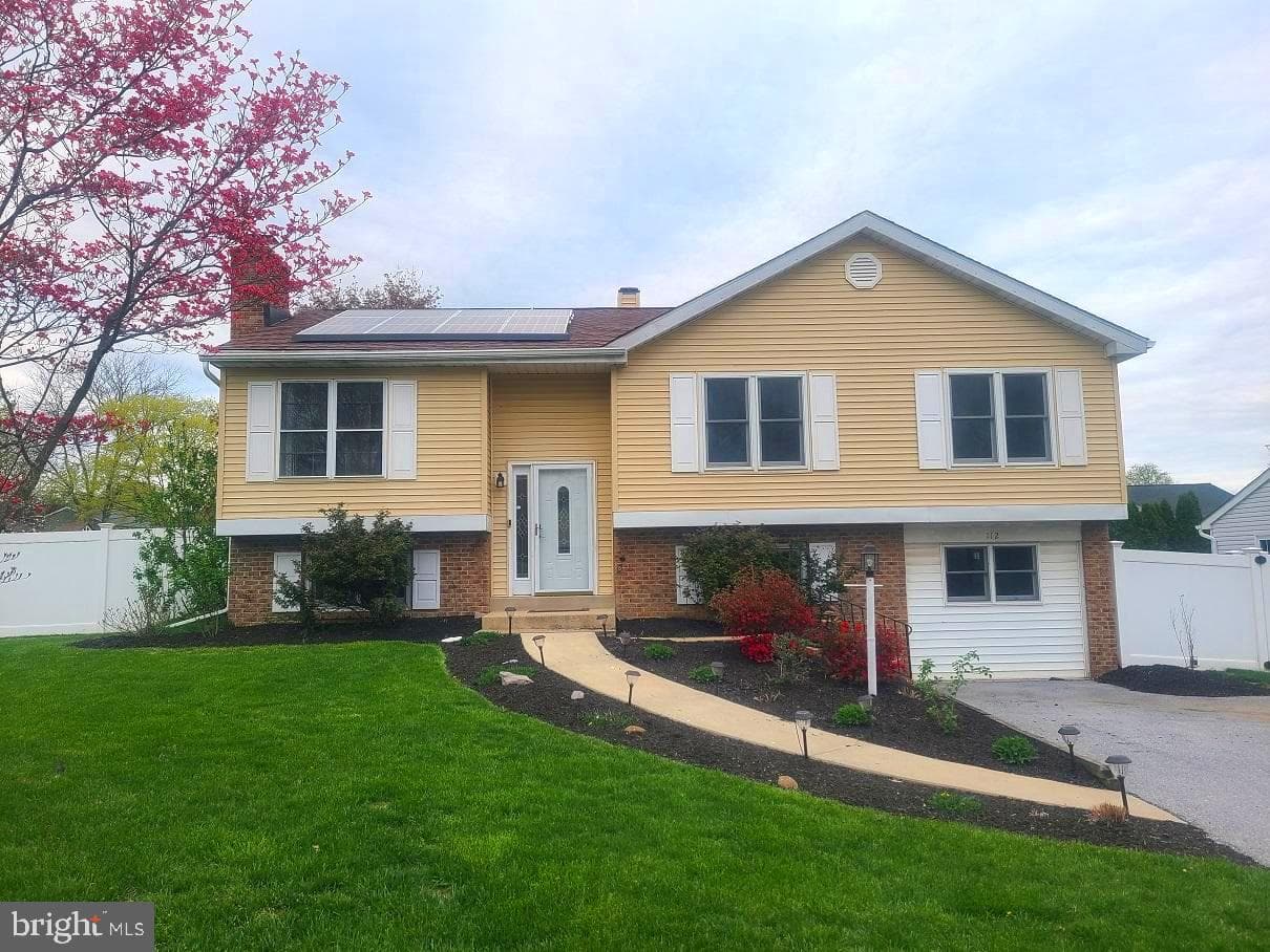 112 Cathy Ann Drive photo 1