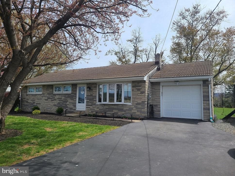 322 Bertolet Mill Road photo 1