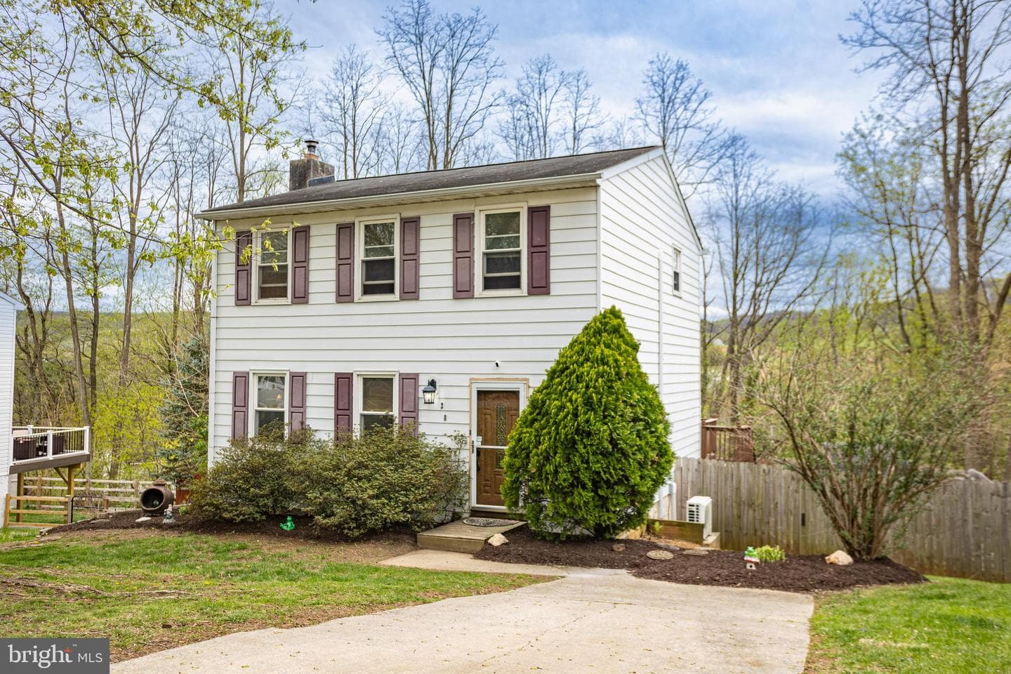 38 Lindy Lane photo 1