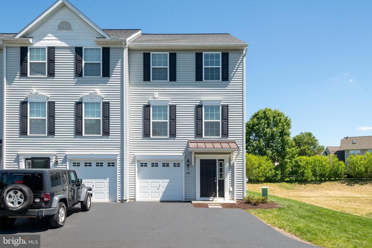 805 Heather Way photo 1