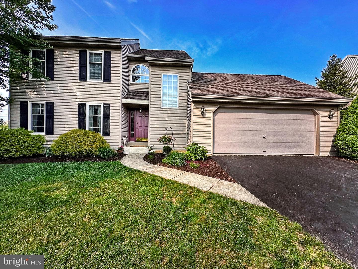 412 Heritage Drive photo 1