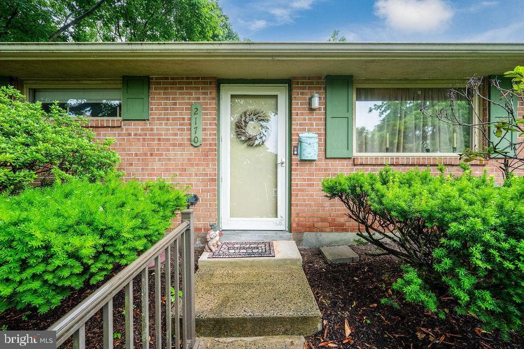 2170 Reading Blvd photo 1