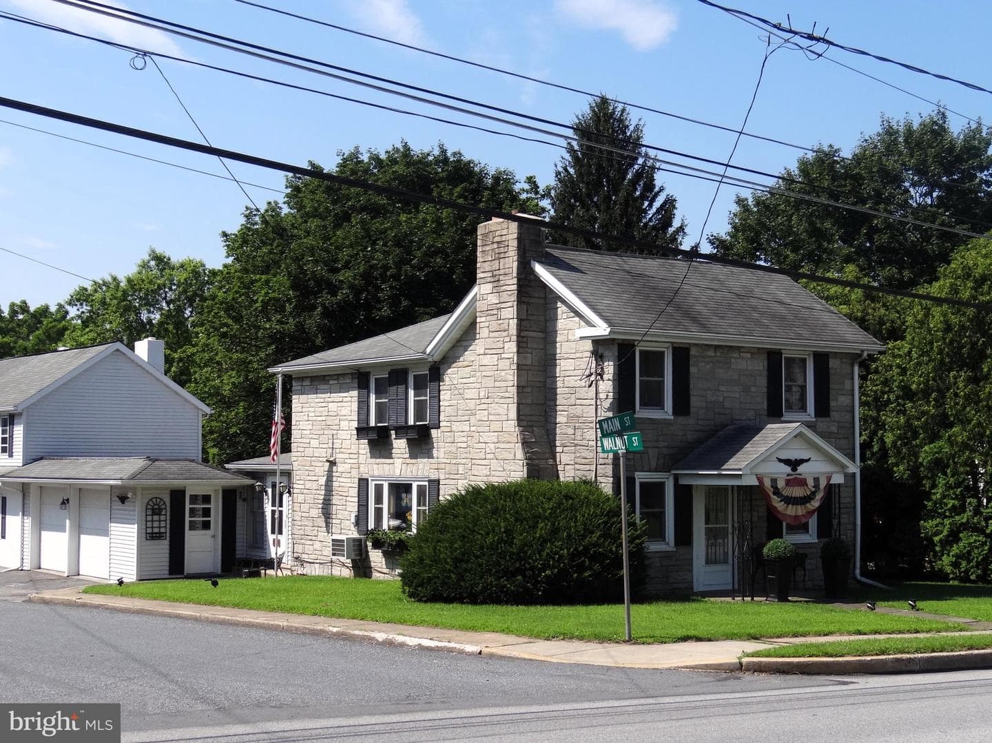 2966 Main Street photo 1