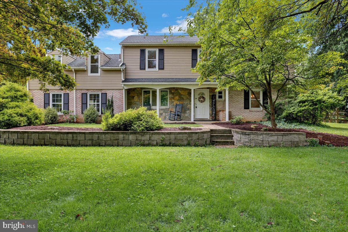 416 Green Lane photo 1