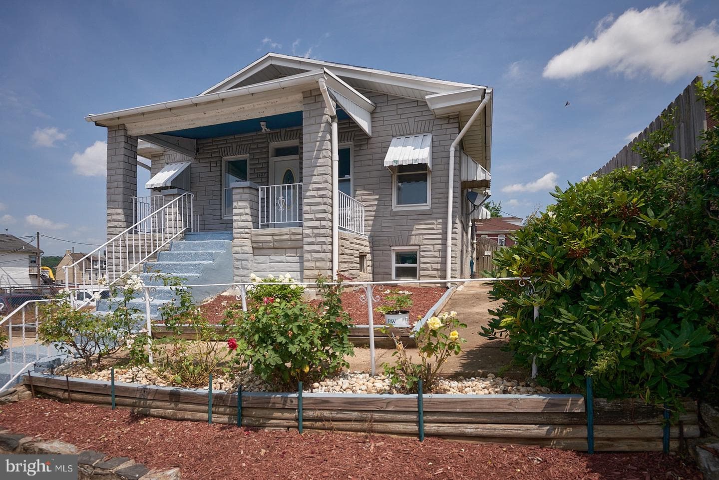 127 Angelica Street photo 1