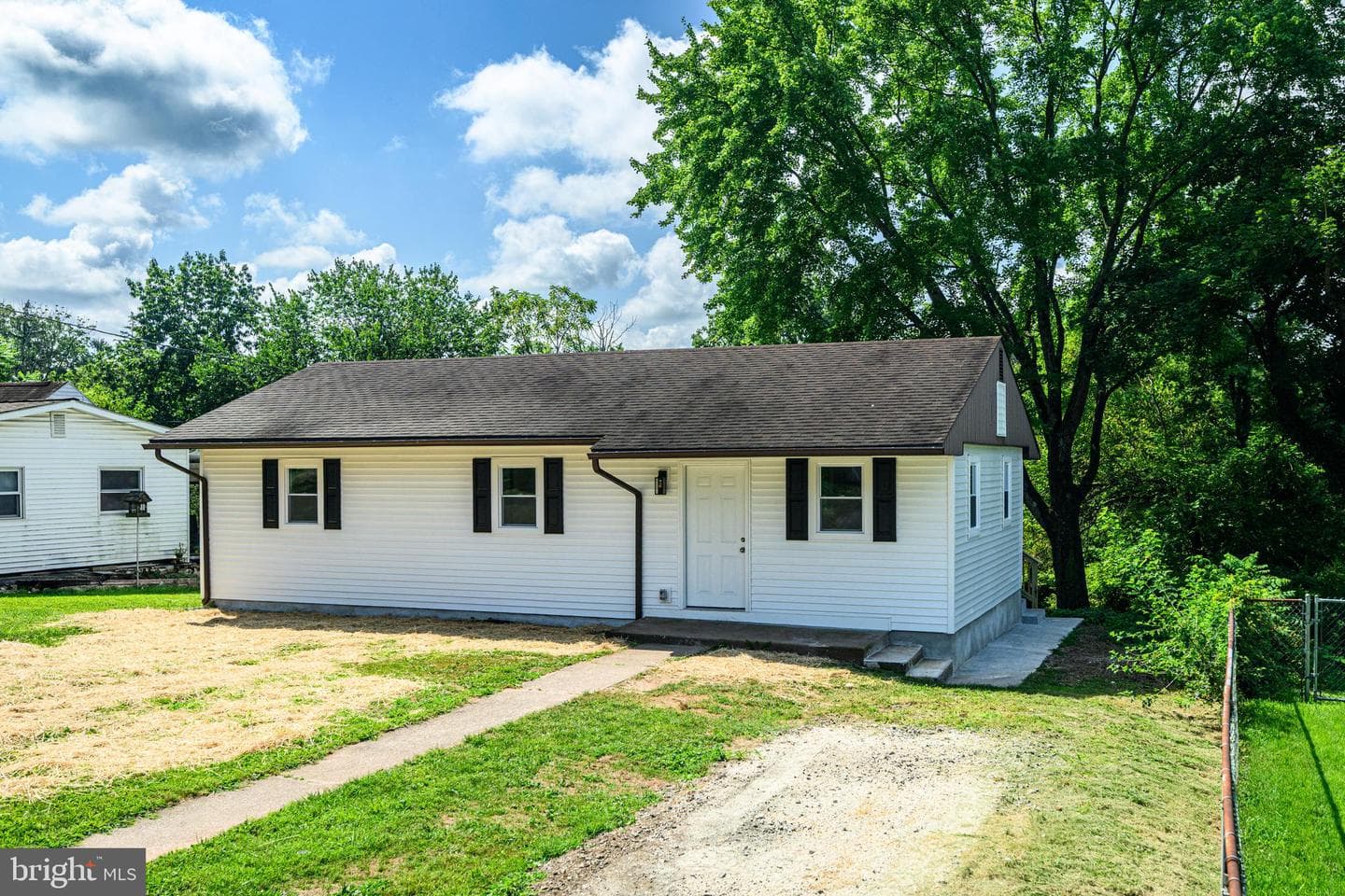 1348 Claire Drive photo 1