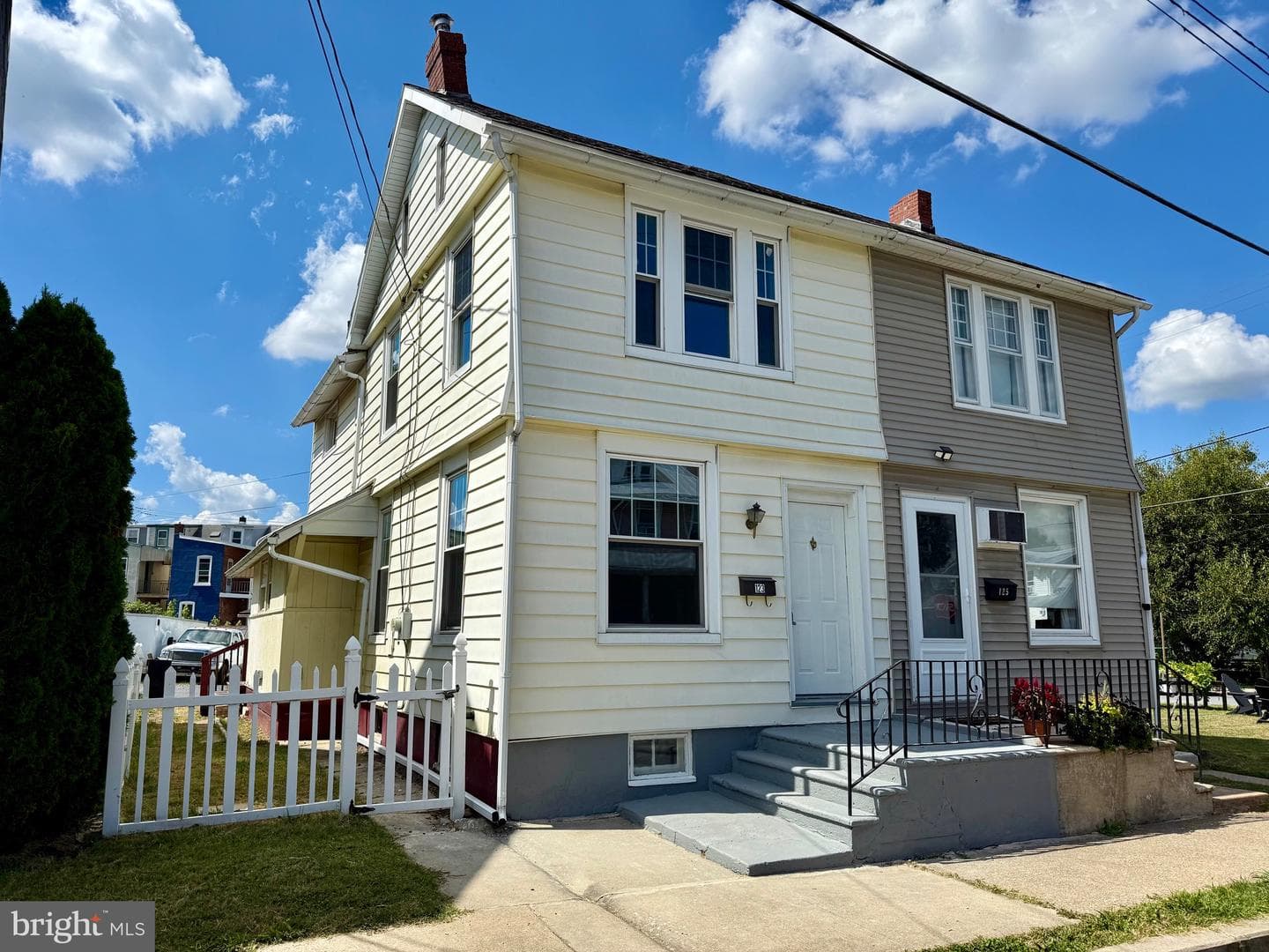 123 N Walnut Street photo 1