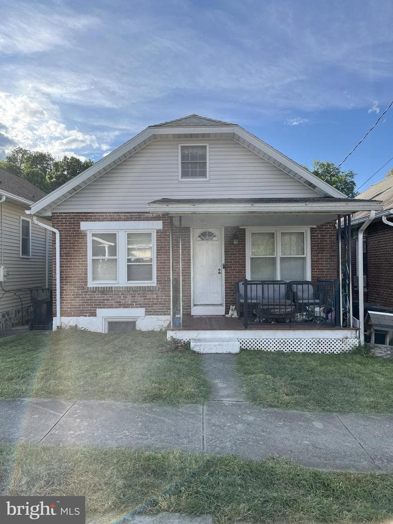 119 Schaeffer Street photo 1