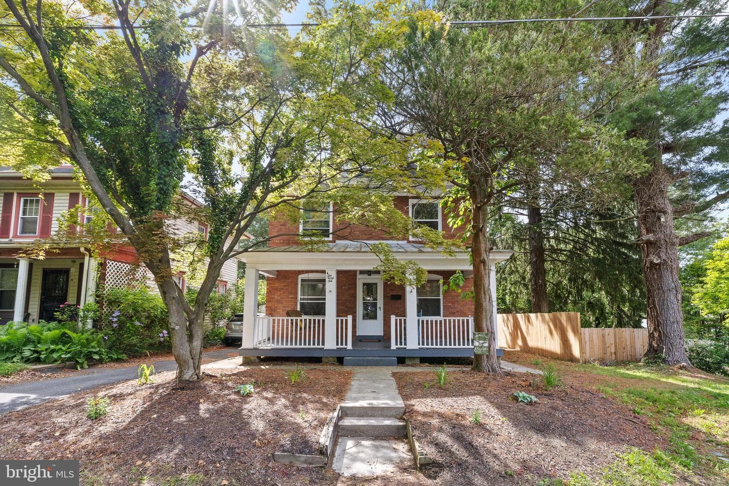 1046 Carsonia Avenue photo 1