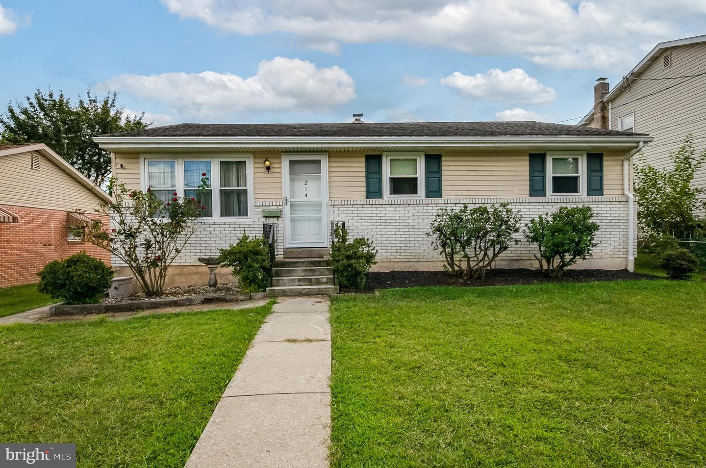 214 Gerry Street photo 1