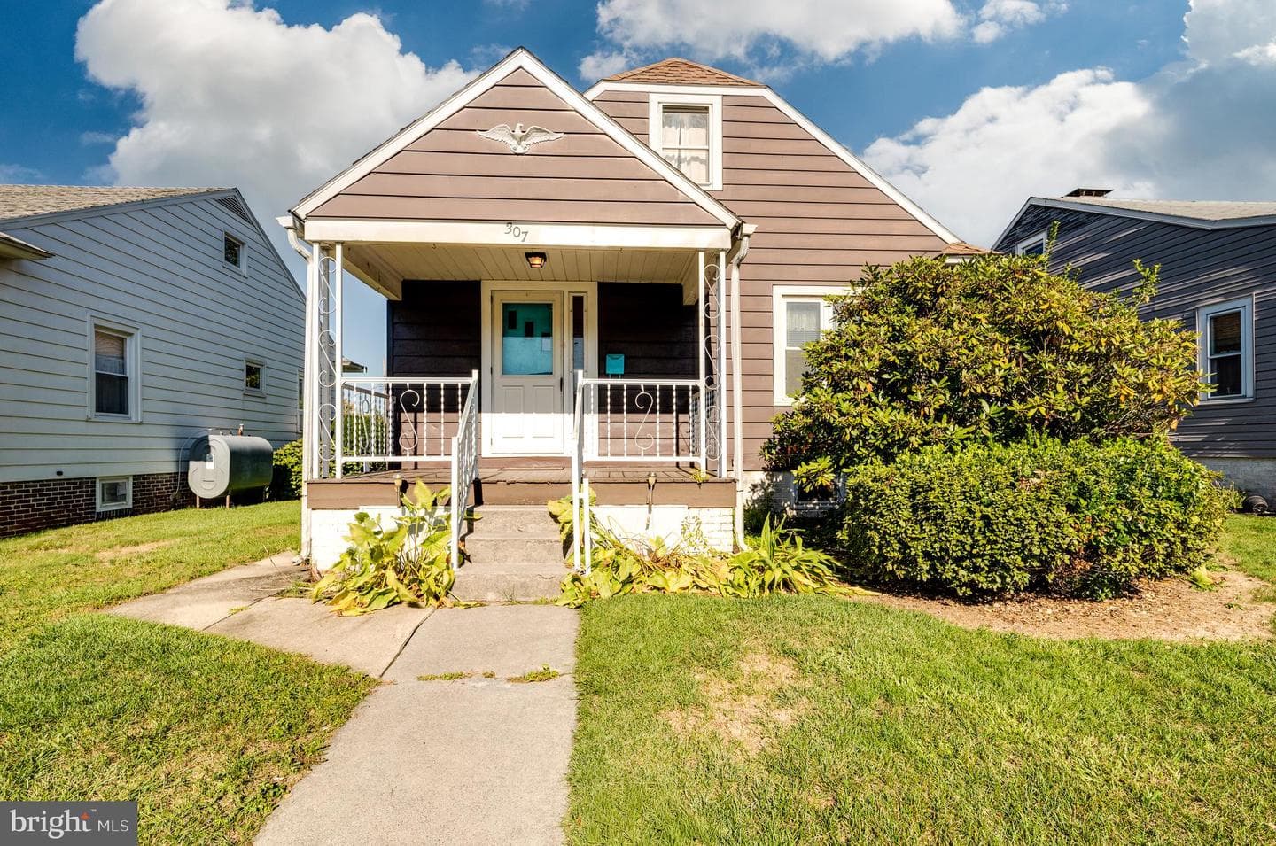 307 E Washington Street photo 1