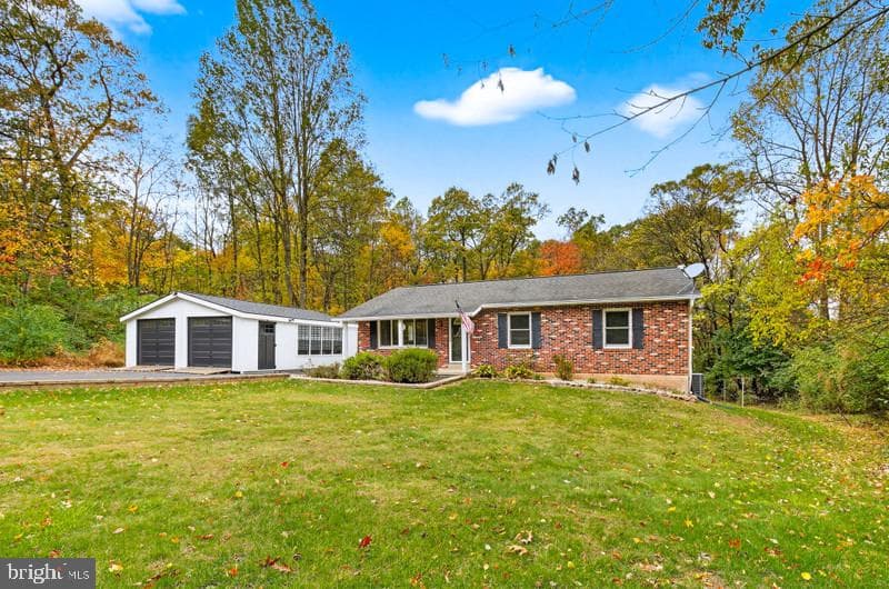 1844 Chestnut Hill Road photo 1