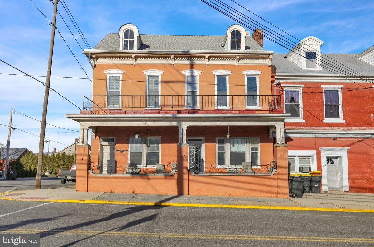 161 W High Street