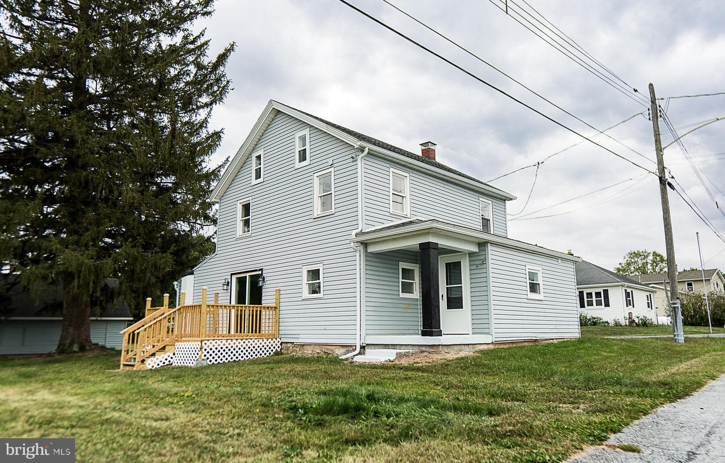 12 E Mill Street photo 1