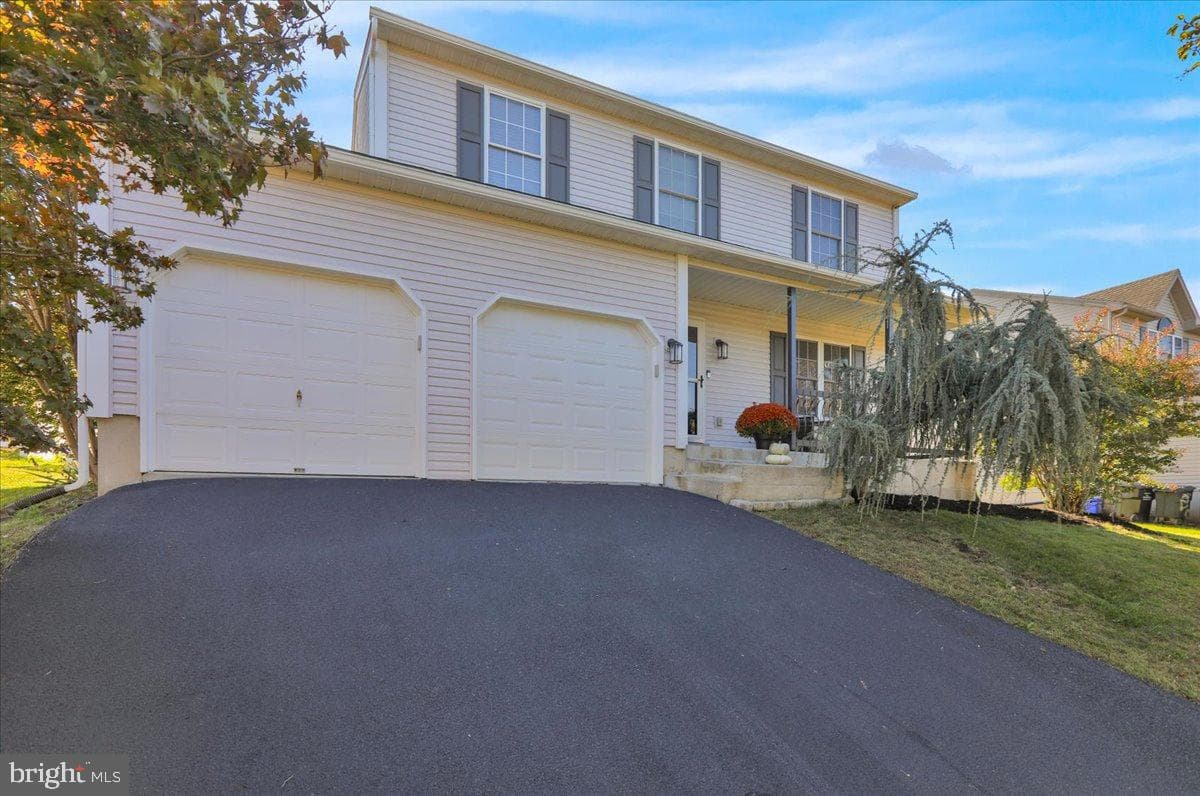 4536 Del Mar Drive photo 1