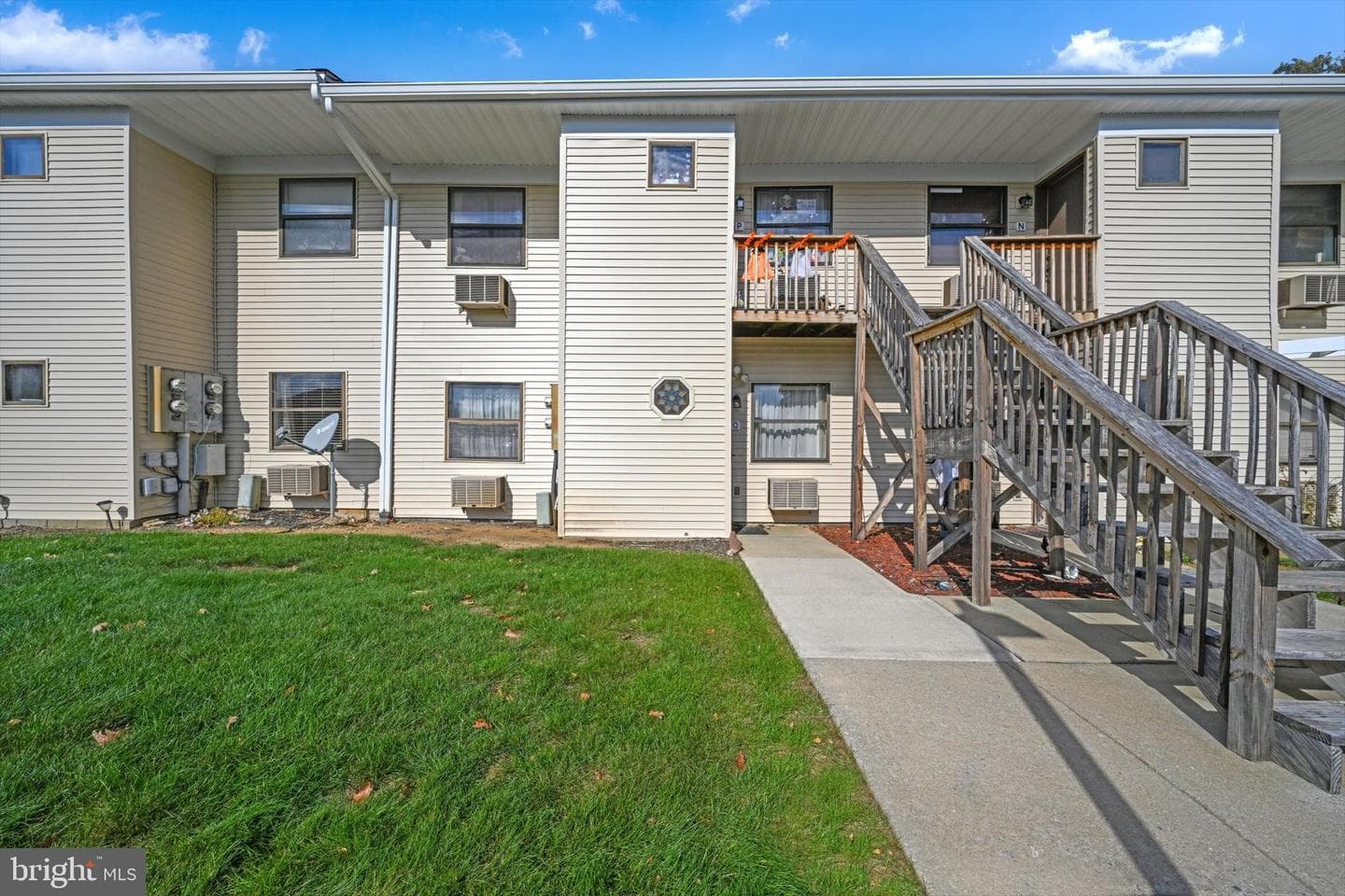 1334 W Wyomissing Court #q photo 1