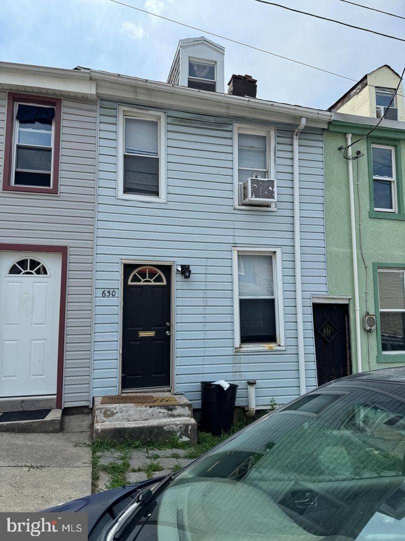 630 S 10th Street photo 1