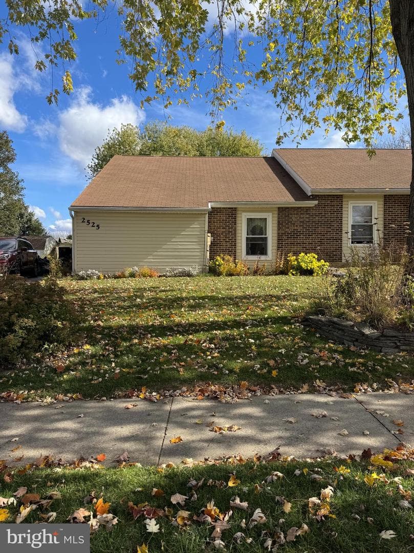 2525 McKinley Avenue photo 1