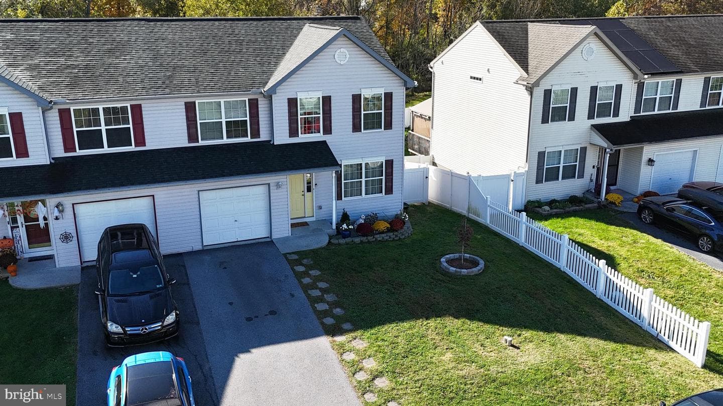 1014 Daisy Drive photo 1