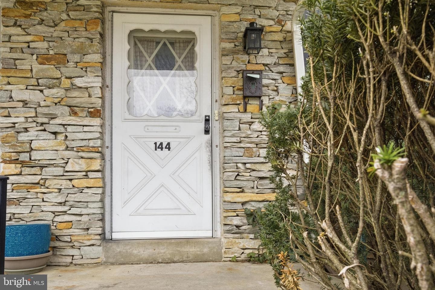 144 W Gaul Street
