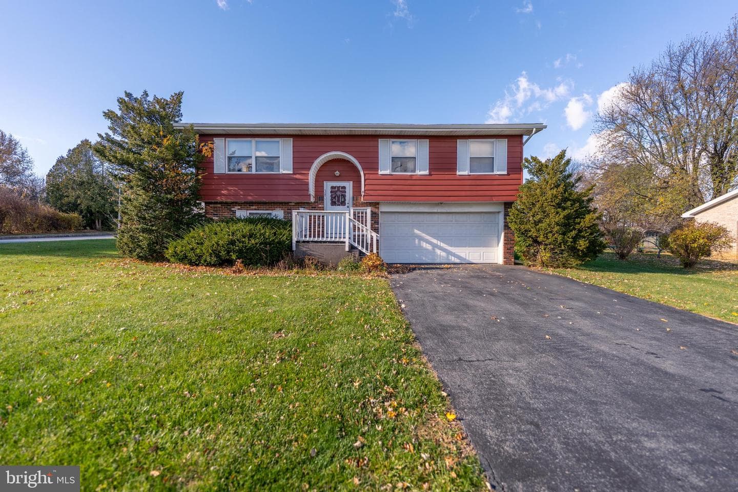 38 S Herbein Drive photo 1