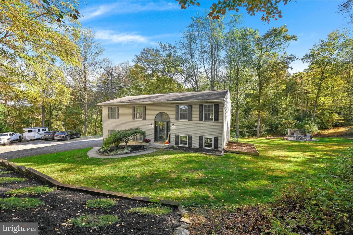 122 Witmer Road photo 1