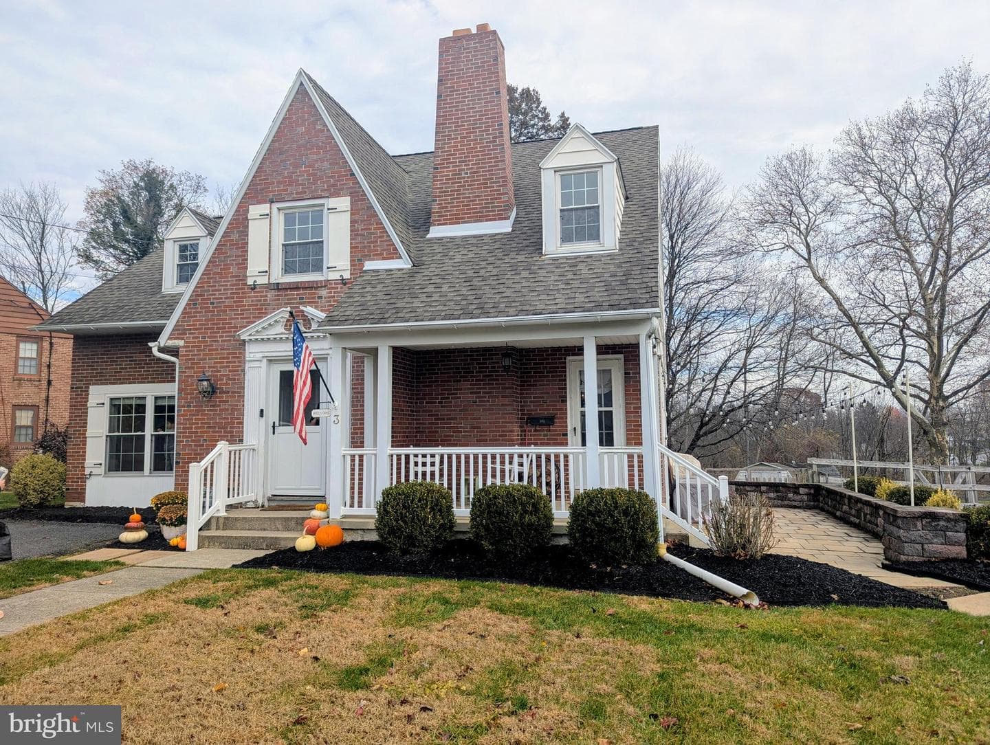 3 Locust Lane photo 1