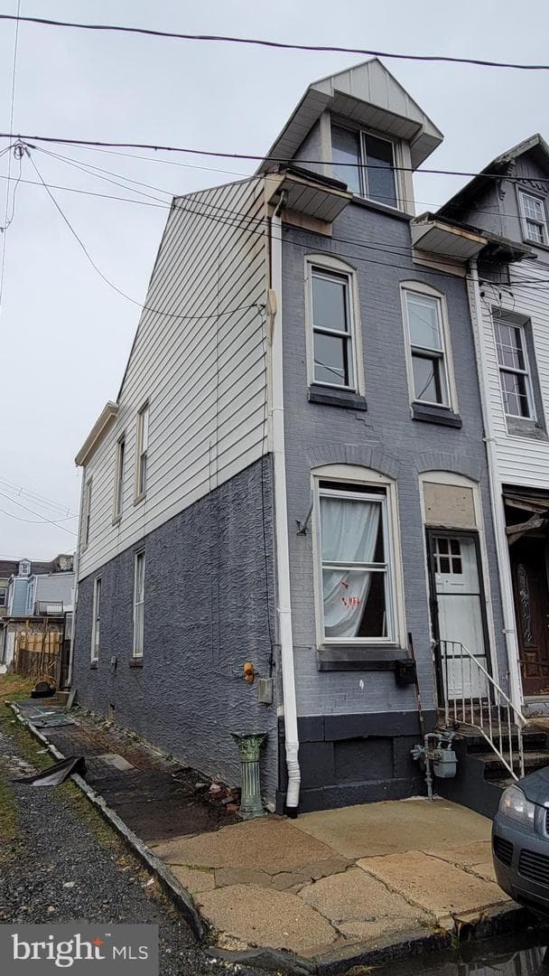 413 Church Street photo 1