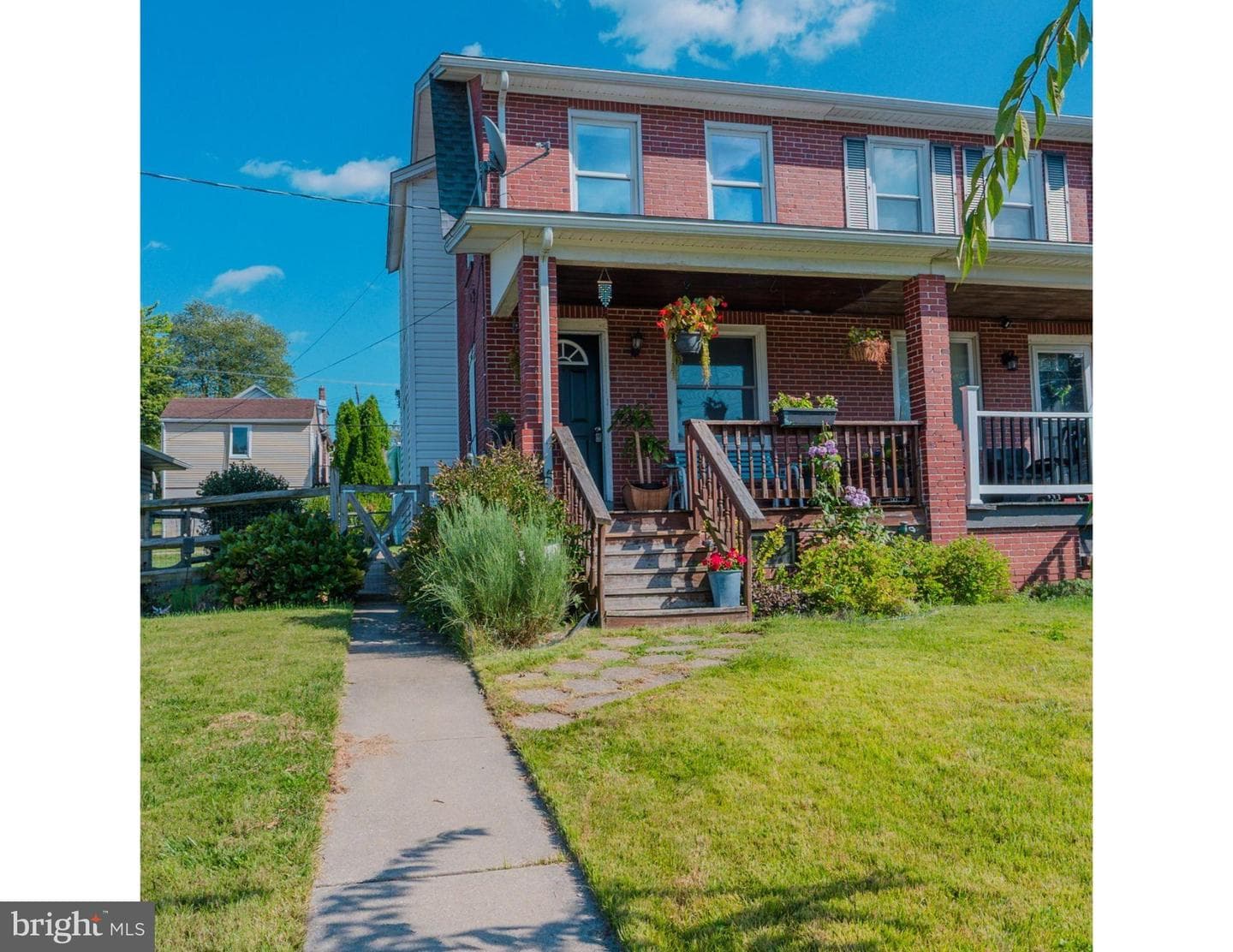 1028 Broadway Boulevard photo 1