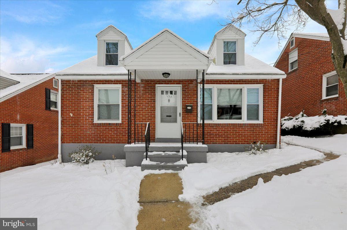 135 Chestnut Street photo 1