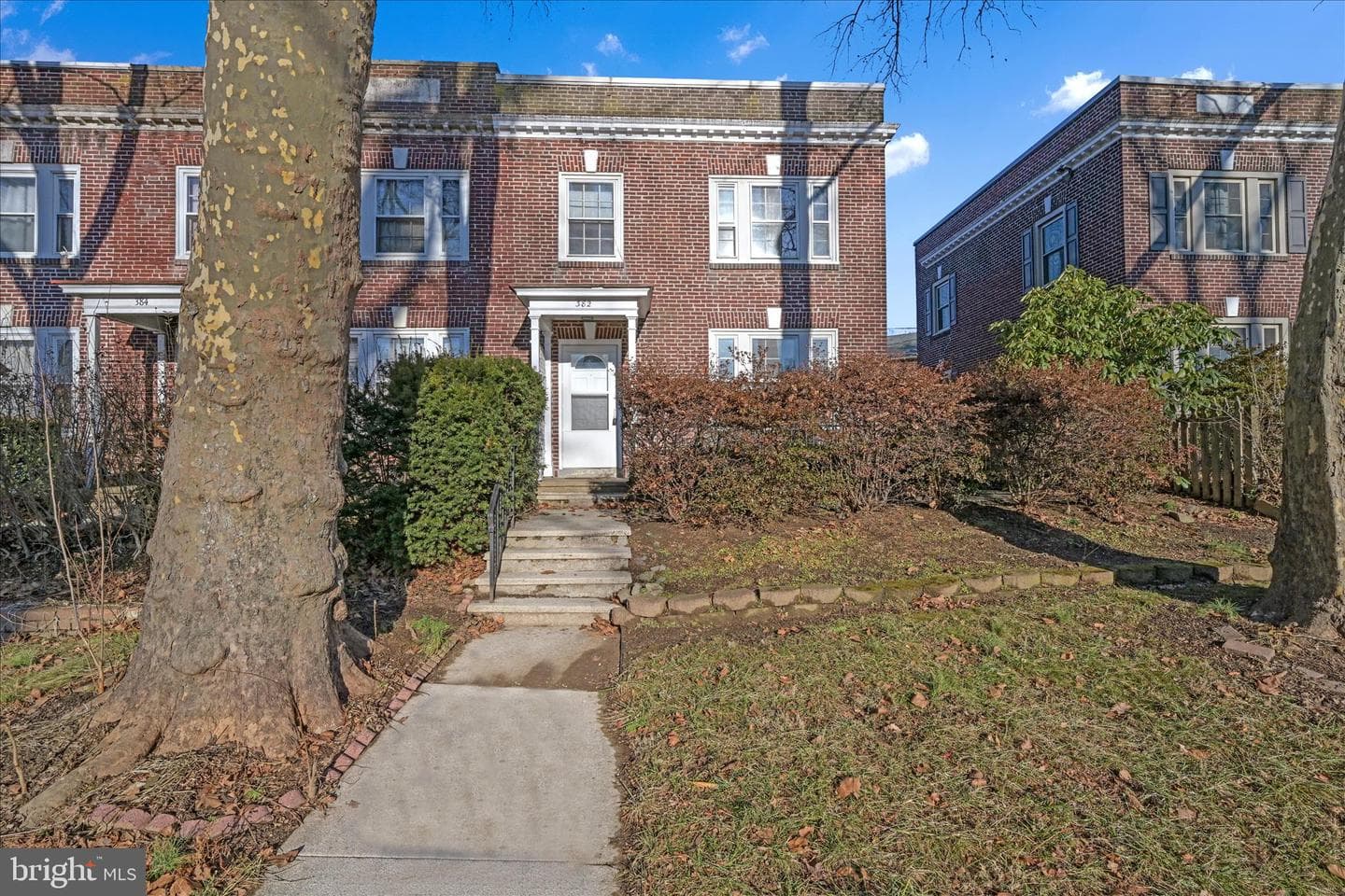382 Sunset Road photo 1