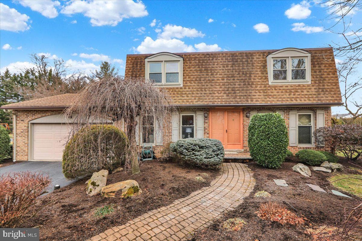 15 Courtleigh Place photo 1