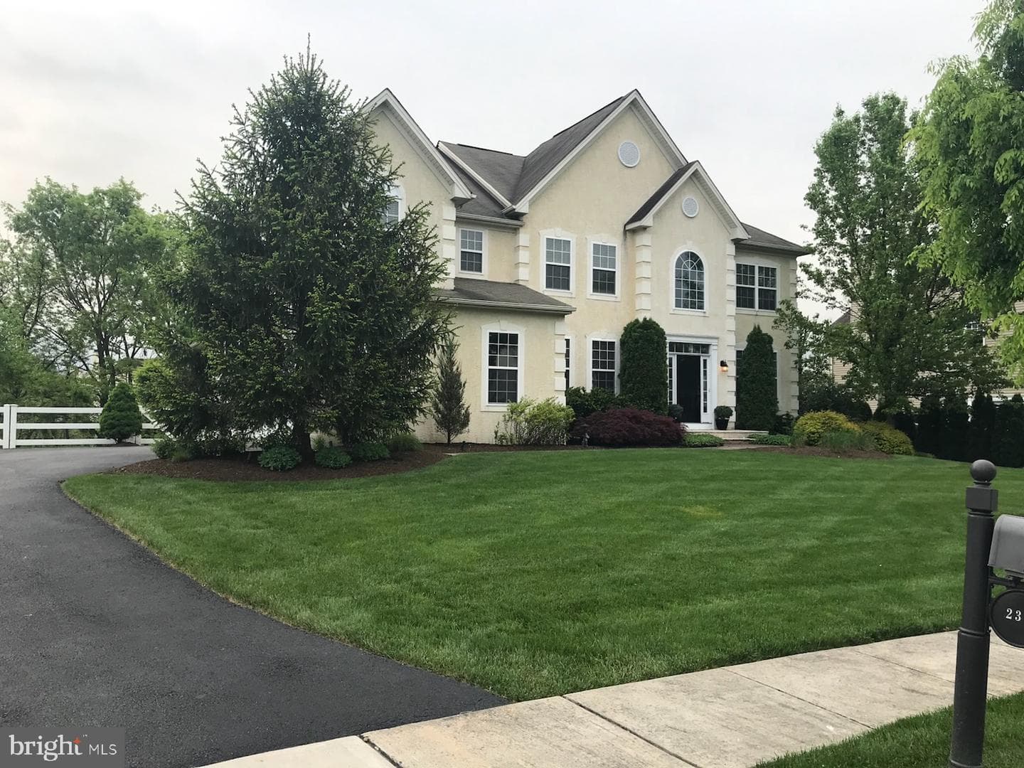 230 N Shadybrooke Drive photo 1