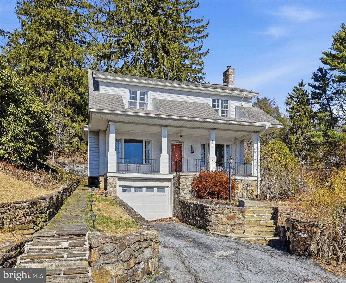 450 Fountain Avenue photo 1