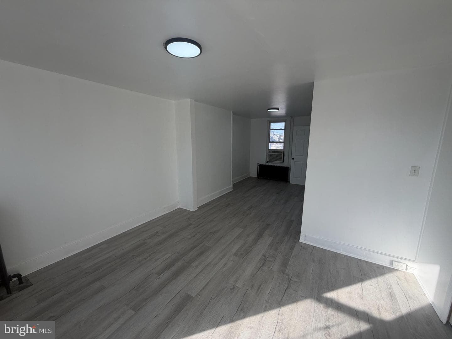 917 Greenwich Street photo 1