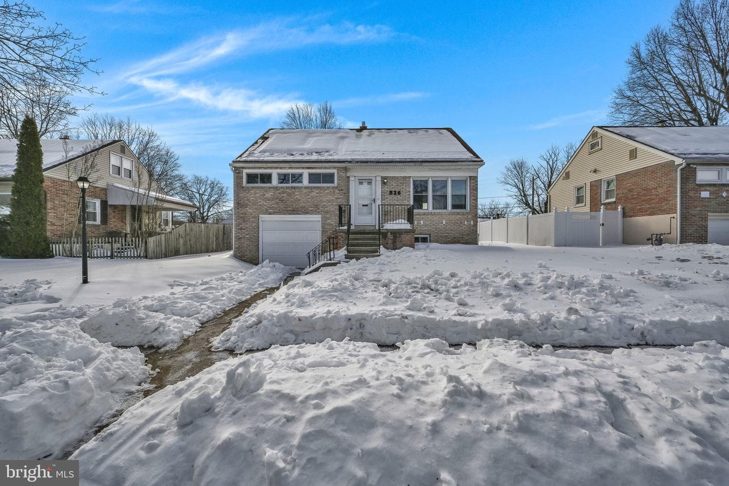 526 Harding Avenue photo 1