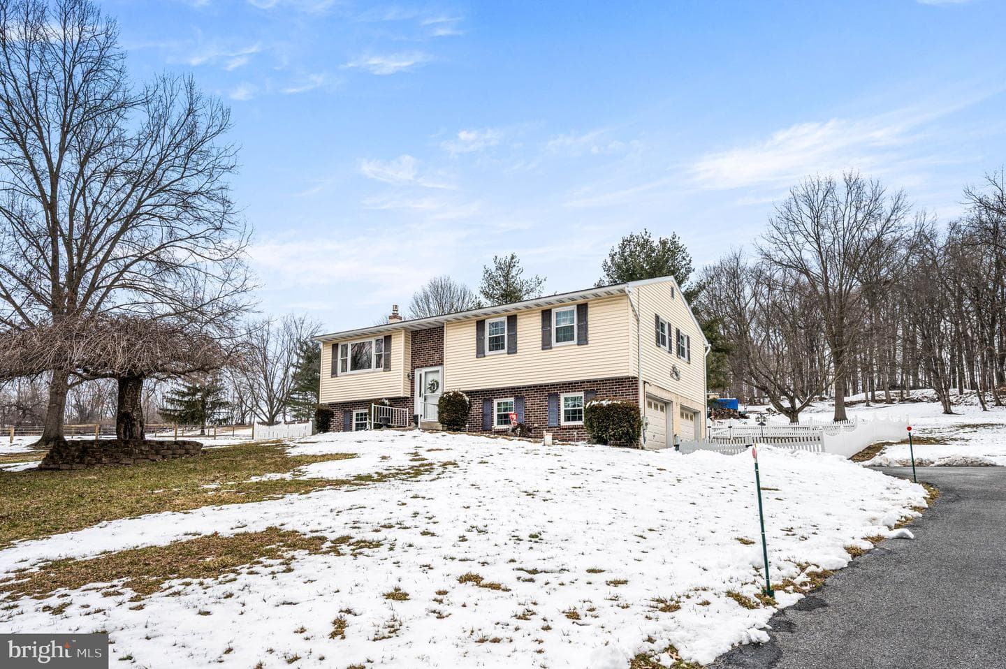 1548 County Line Road photo 1