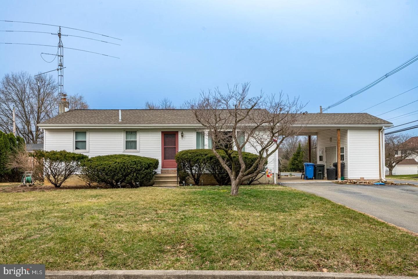 3050 Elm Road photo 1