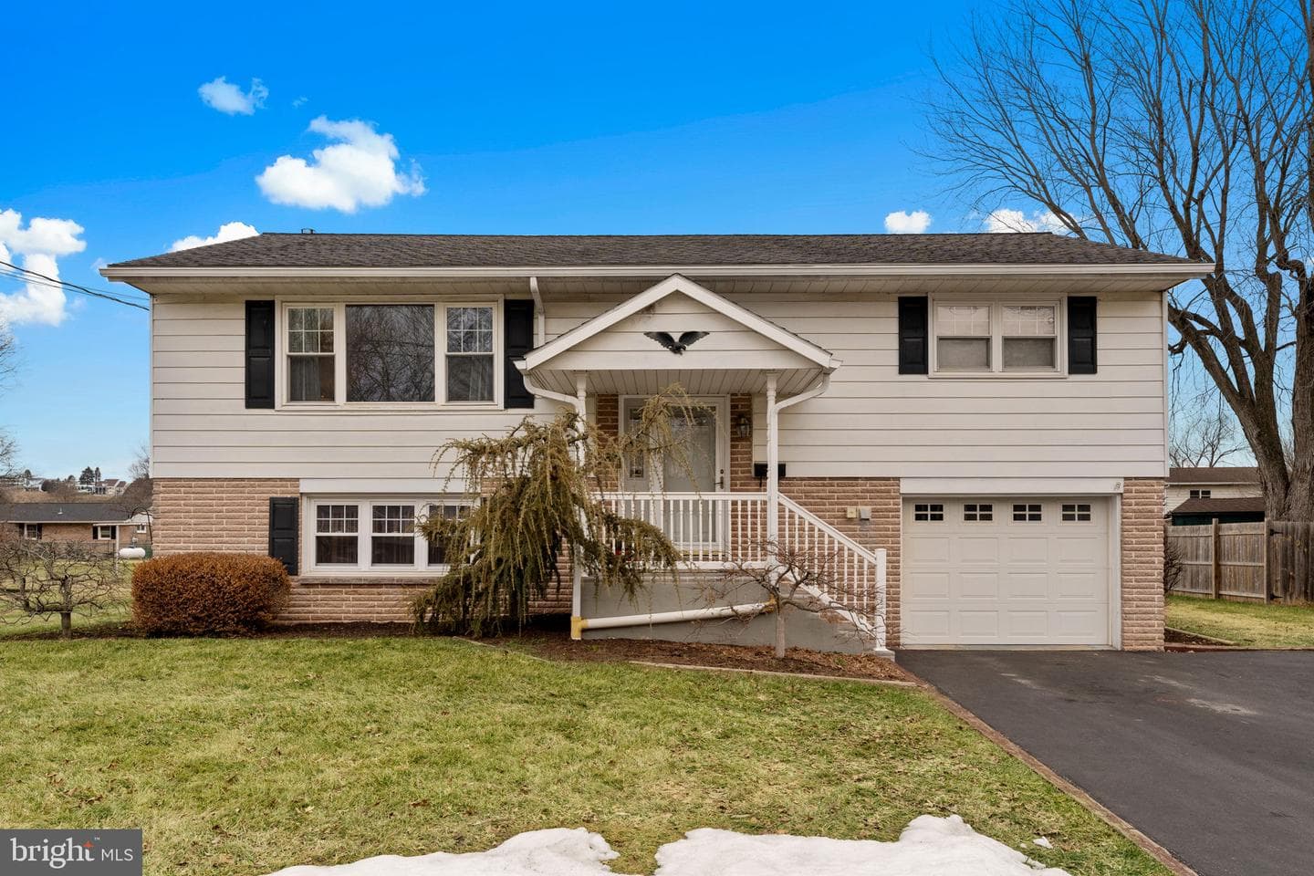 347 Fry Avenue photo 1