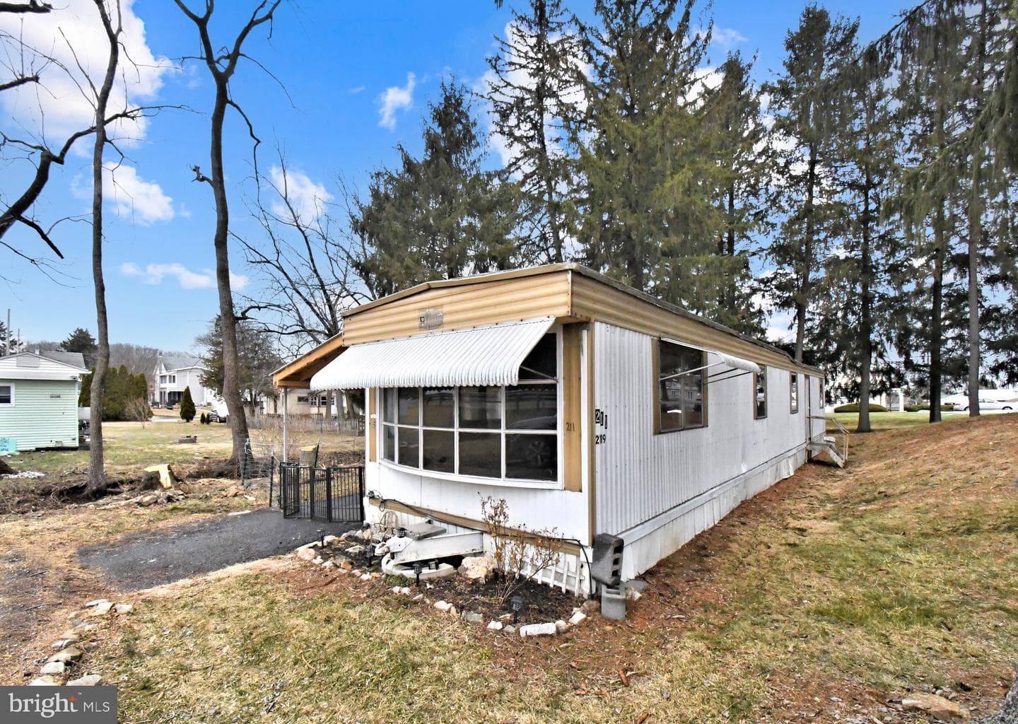211 S Pine Street photo 1
