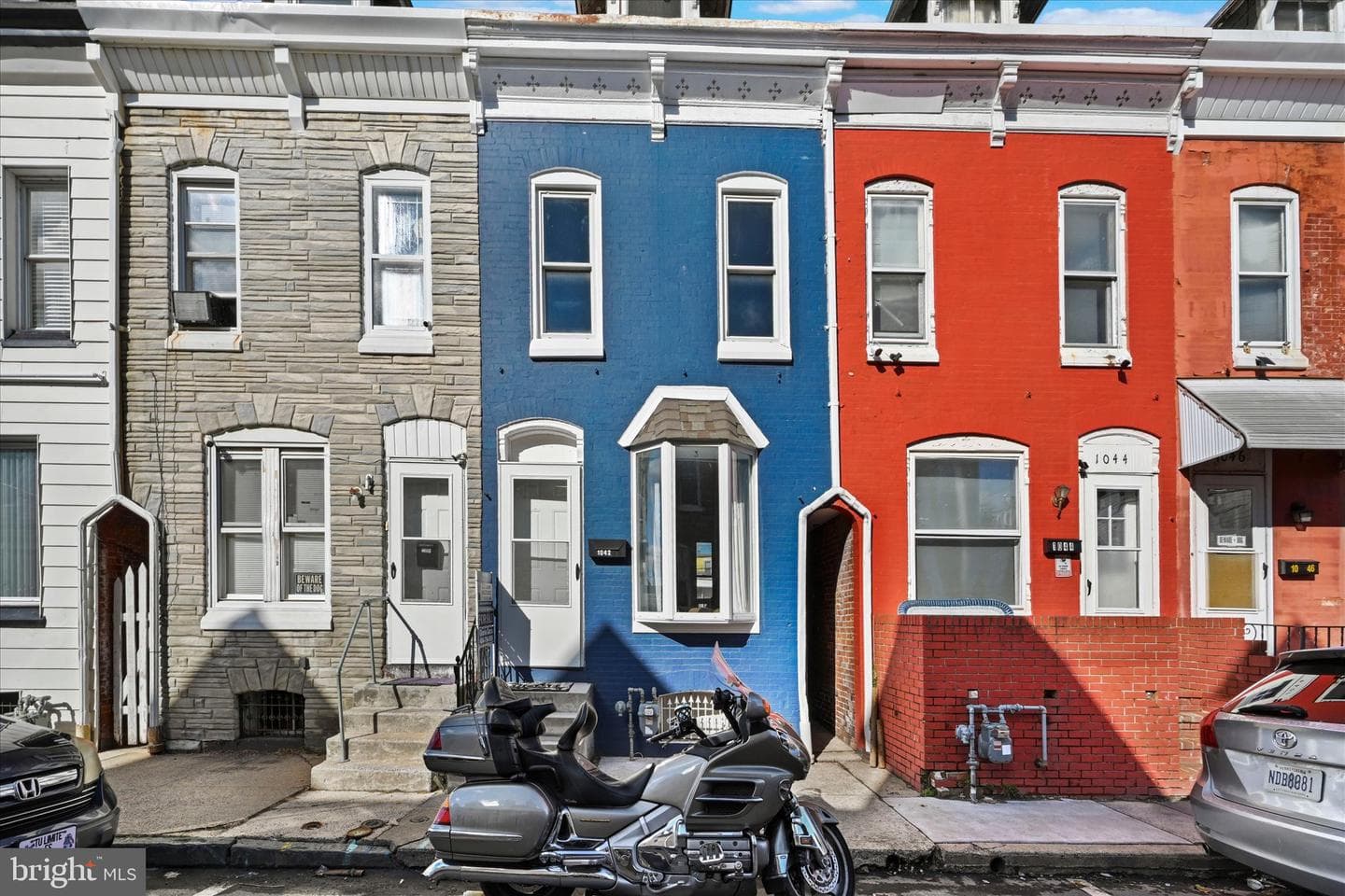 1042 Locust Street photo 1