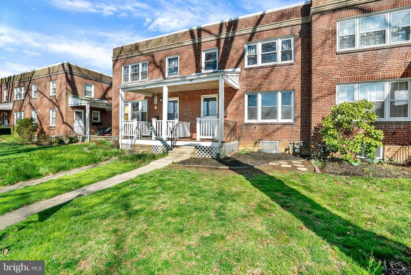 416 Sycamore Road photo 1