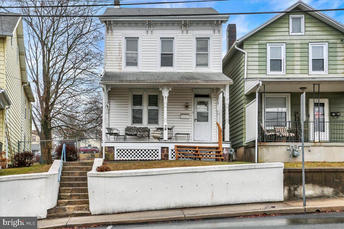 78 Chestnut Street photo 1